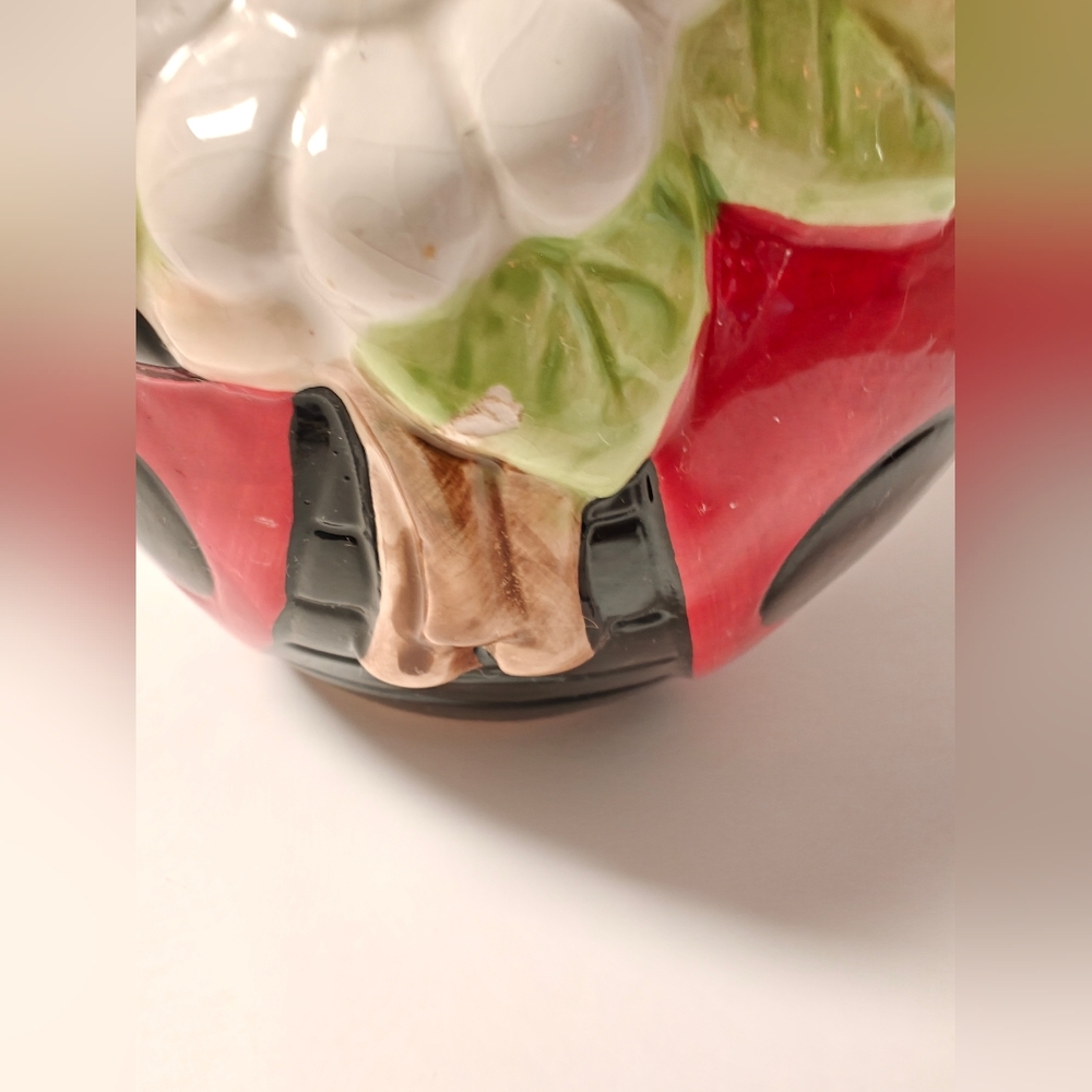 Ladybug Hugging Daisy Cookie Jar, Anthropomorphic Ladybug Ceramic Cookie Jar - Picture 12 of 13